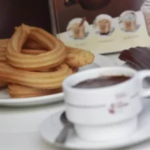 Cierre de una churrería en Málaga por incumplir la normativa de extracción de humos: la importancia de cumplir con la normativa para mantener un negocio de hostelería operativo