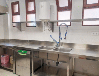 Renovación completa de la cocina del comedor escolar y social en San Esteban de Litera