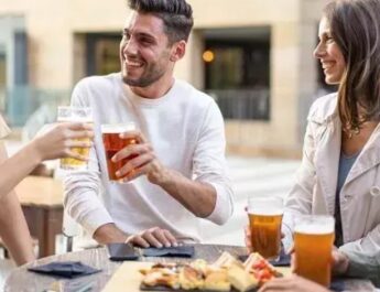 Normas y sanciones en terrazas de bares y restaurantes: lo que marca la ley