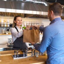 Licencias para montar un take away - Requisitos. Requisitos y licencias esenciales para un negocio take away en España.