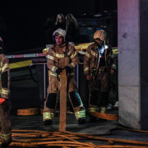 Clausurada una hamburguesería por dos incendios casi consecutivos en A Coruña. Intervención de emergencia y cierre preventivo del local.