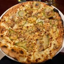¿Tapear o cenar pizza? Esta nueva pizzería del Eixample te da ambas opciones
